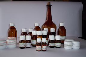 Grupo de Aceites en fondo blanco